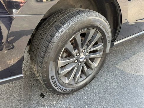 Used 2019 Ford Expedition Limited w/ Equipment Group 301A image 44