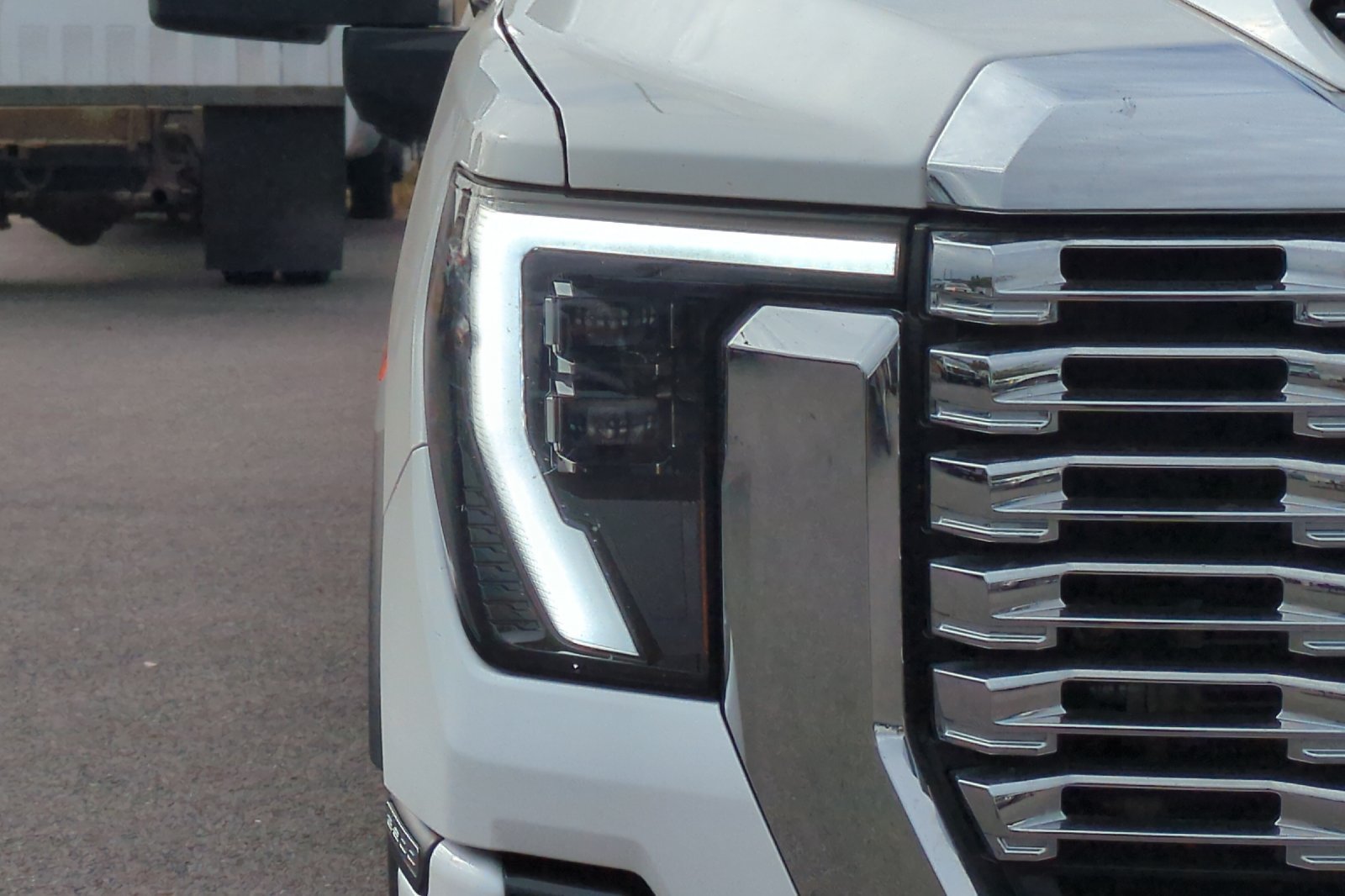 Used 2025 GMC Sierra 3500 Denali AWD/4WD image 45