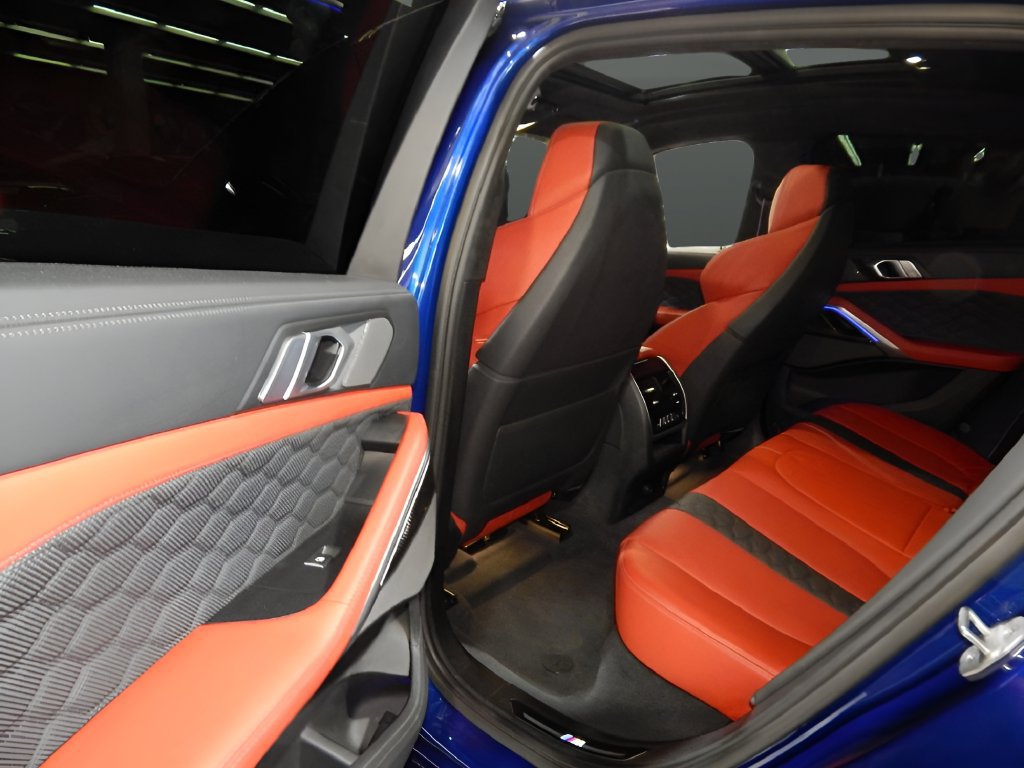 Used 2021 BMW X6 M w/ Executive Package AWD/4WD image 31