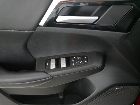 Used 2025 Mitsubishi Outlander SE AWD/4WD image 19
