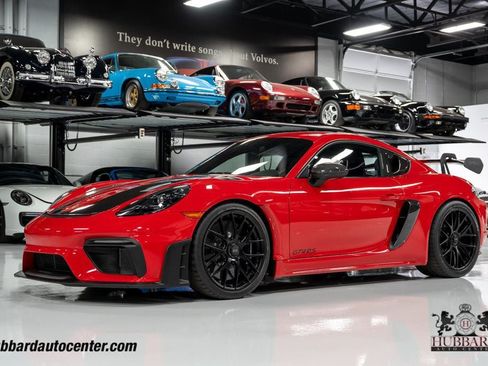 Used 2024 Porsche 718 Cayman GT4 RS RWD image 12