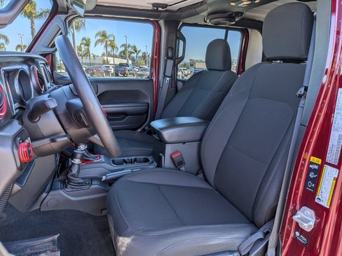 Used 2021 Jeep Gladiator Sport AWD/4WD image 15