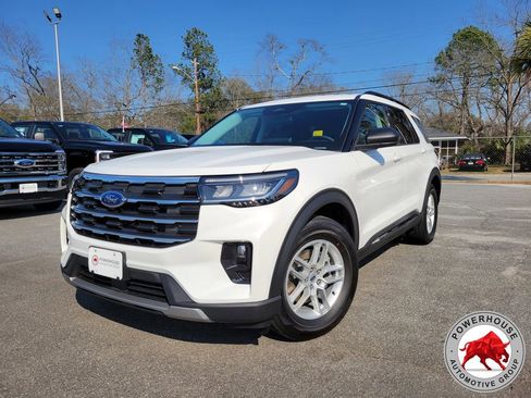 New 2026 Ford Explorer Active w/ Active Comfort Package RWD image 1