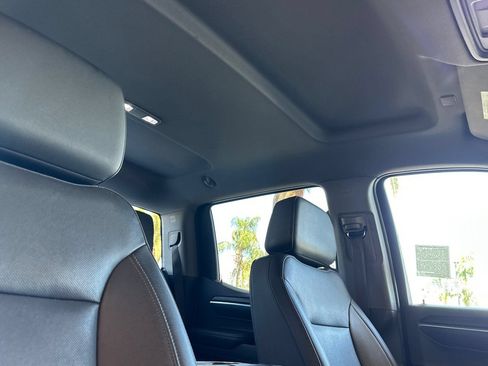 Used 2023 GMC Sierra 1500 SLT w/ SLT Premium Package RWD image 17