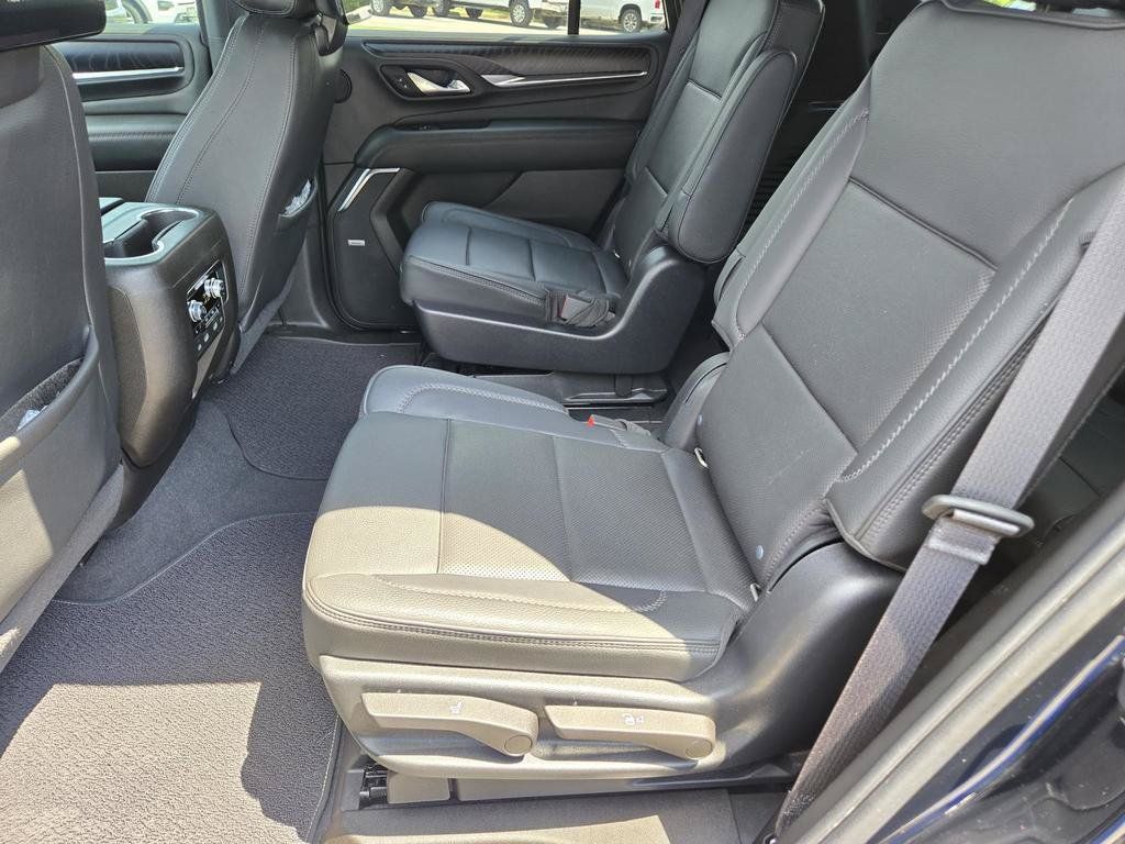 Used 2021 GMC Yukon Denali w/ Denali Ultimate Package AWD/4WD image 19