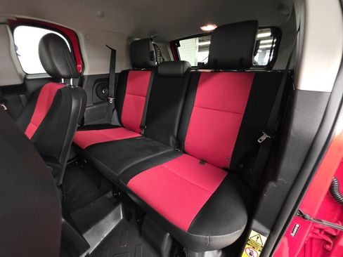 Used 2012 Toyota FJ Cruiser w/ Trail Teams Special Edition image 20