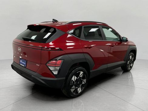 Used 2025 Hyundai Kona SEL image 3
