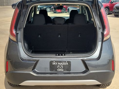 Used 2024 Kia Soul LX w/ Option Group 015 FWD image 10
