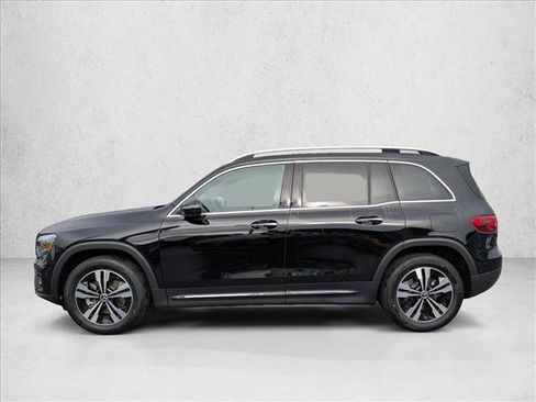 Certified 2025 Mercedes-Benz GLB 250 image 9