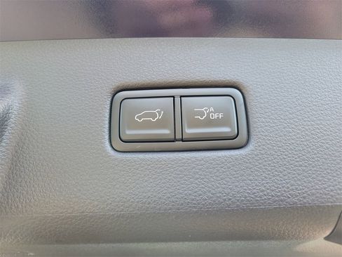 New 2026 Kia Carnival EX image 15