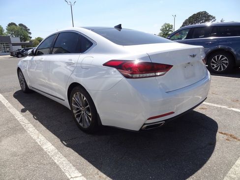 Used 2015 Hyundai Genesis 3.8 w/ Option Group 02 image 4