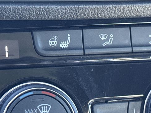 Used 2021 Volkswagen Jetta R-Line image 14