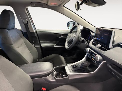 Used 2024 Toyota RAV4 XLE w/ Convenience Package AWD/4WD image 16