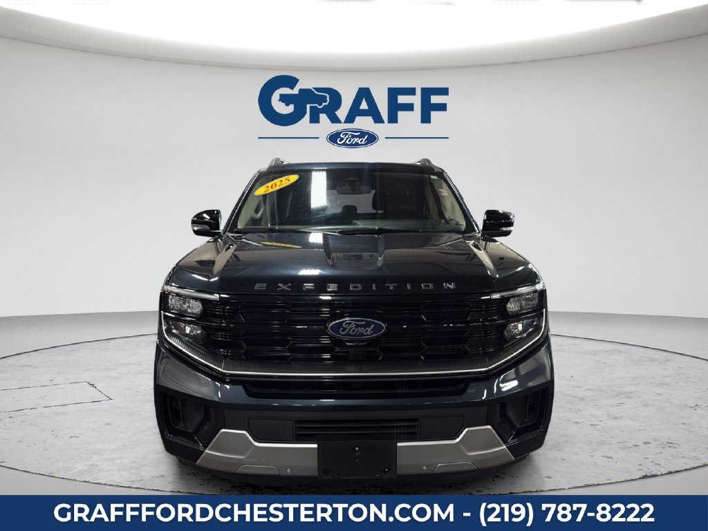 Used 2025 Ford Expedition Platinum AWD/4WD image 12