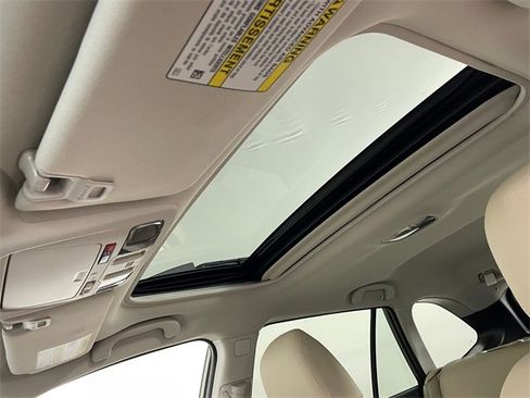 Used 2017 Subaru Outback 2.5i Limited image 15