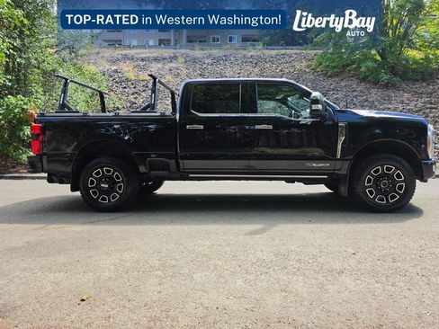 Used 2023 Ford F350 Platinum AWD/4WD image 4