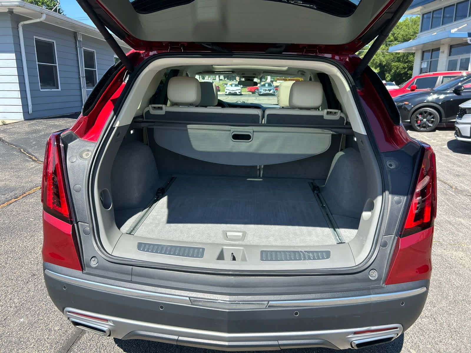 Used 2021 Cadillac XT5 Premium Luxury AWD/4WD image 26