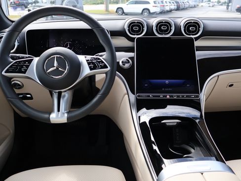 Used 2026 Mercedes-Benz GLC 300 4MATIC image 20