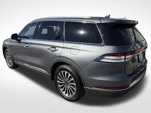 Used 2023 Lincoln Aviator Reserve image 3