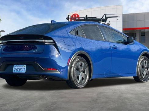 Certified 2024 Toyota Prius Prime SE image 5