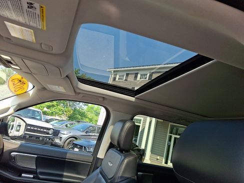 Certified 2025 Ford Expedition Max Platinum AWD/4WD image 16