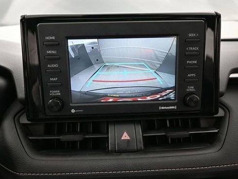 Used 2021 Toyota RAV4 XLE w/ Convenience Package AWD/4WD image 31