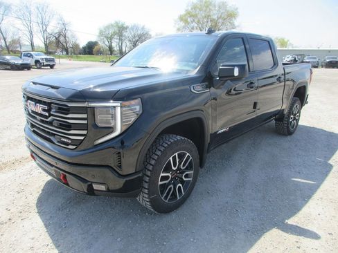 New 2026 GMC Sierra 1500 AT4 w/ AT4 Premium Package AWD/4WD image 11