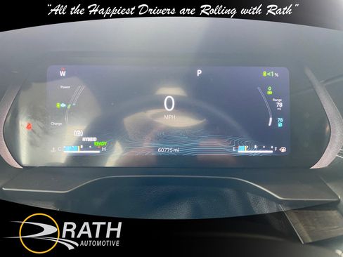 Used 2022 Jeep Grand Cherokee Overland w/ Luxury Tech Group IV AWD/4WD image 14