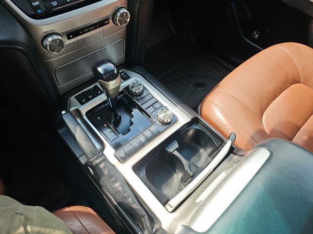 Used 2017 Toyota Land Cruiser AWD/4WD image 22