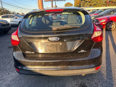 Used 2014 Ford Focus SE image 4