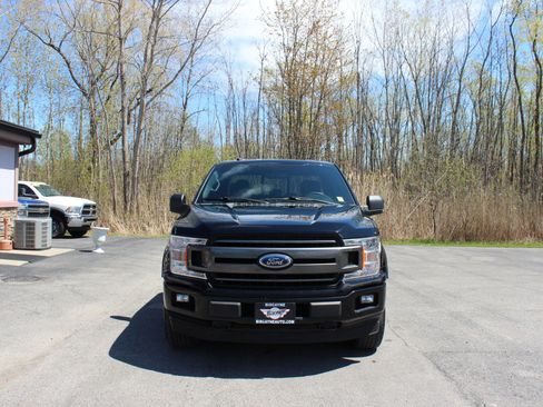 Used 2018 Ford F150 XLT w/ Equipment Group 302A Luxury AWD/4WD image 32