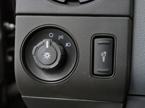 Used 2015 Ford F250 XL w/ Power Equipment Group image 26