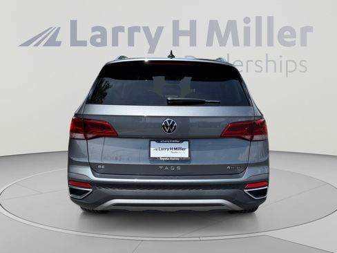 Used 2023 Volkswagen Taos SE AWD/4WD image 4