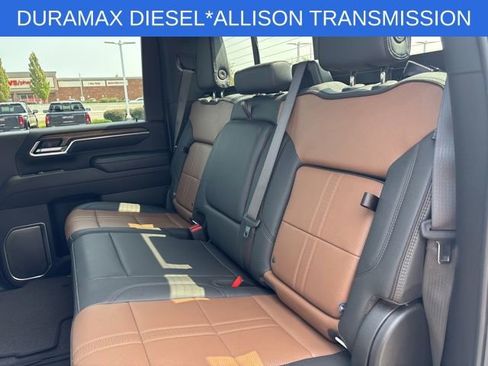 Used 2025 Chevrolet Silverado 2500 High Country w/ High Country Premium Package image 16