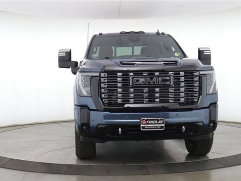 Used 2026 GMC Sierra 2500 Denali Ultimate w/ LPO, GMC Protection Package AWD/4WD image 12