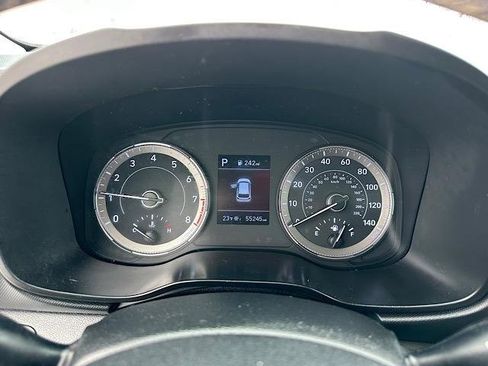 Used 2022 Hyundai Venue SEL w/ Cargo Package image 27