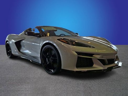 New 2026 Chevrolet Corvette E-Ray w/ ZER Performance Package AWD/4WD image 2