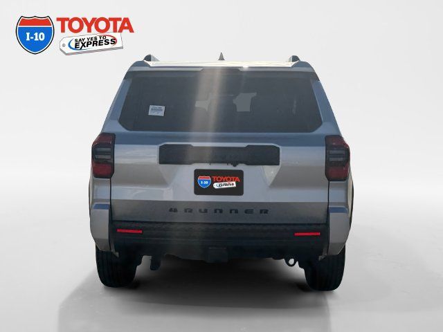 Certified 2025 Toyota 4Runner SR5 AWD/4WD image 4