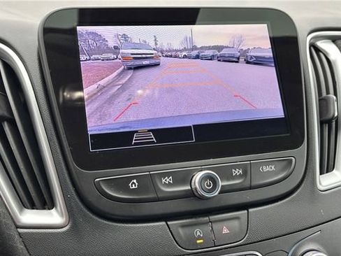 Used 2025 Chevrolet Malibu RS image 26