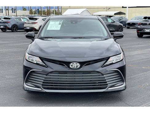 Used 2022 Toyota Camry LE w/ Carpet Mat Package (TMS) image 9