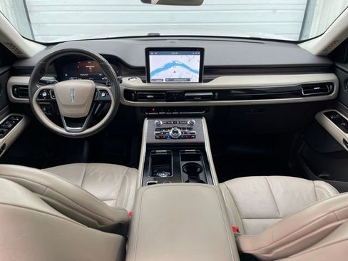 Used 2020 Lincoln Aviator Reserve w/ Equipment Group 201A image 7