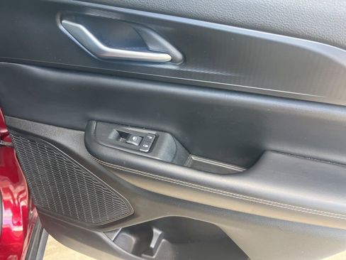 Used 2023 Jeep Grand Cherokee Laredo image 26