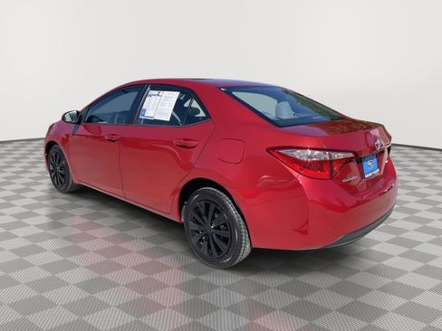 Used 2018 Toyota Corolla LE FWD image 6