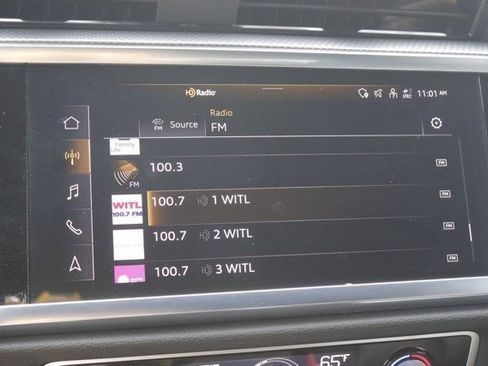 Used 2023 Audi Q3 2.0T Premium Plus w/ Premium Plus Package image 26