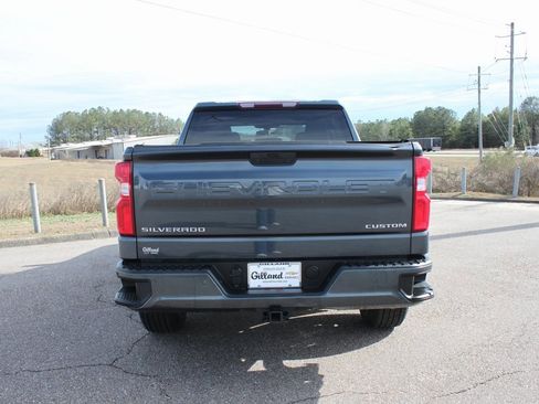 Used 2022 Chevrolet Silverado 1500 Custom image 16