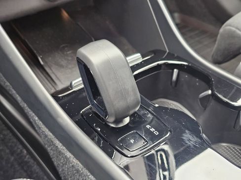 Used 2023 Volvo XC40 Recharge Ultimate w/ Protection Package Premier AWD/4WD image 25
