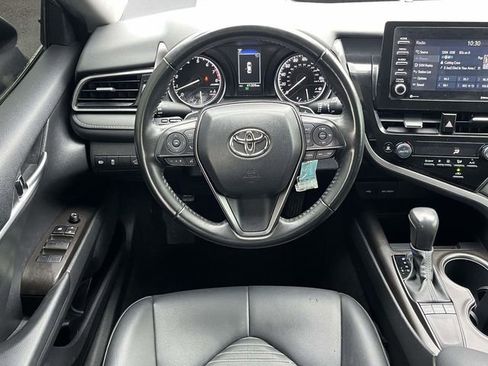 Used 2024 Toyota Camry SE image 17