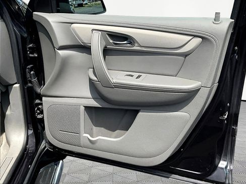 Used 2016 Chevrolet Traverse LS w/ LPO, 'HIT The Road' Package AWD/4WD image 29