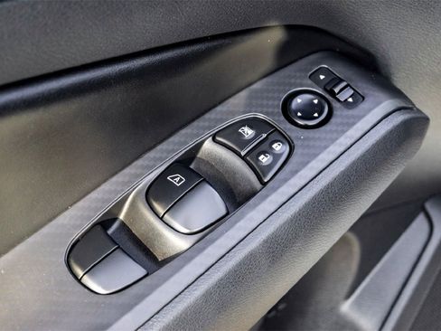 Used 2024 Nissan Altima 2.5 S image 11