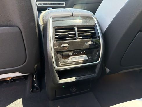 Used 2023 BMW X5 sDrive40i w/ Parking Assistance Package RWD image 17